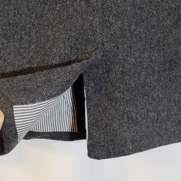 Abercrombie & Fitch Wool Blazer - Dark Gray with Crest - Picture 7 of 8